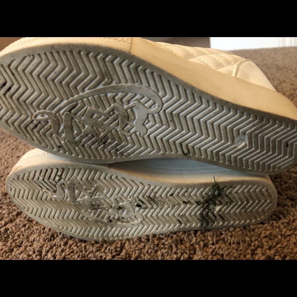 💎 Blinged Out Bridal Glitzy Sneaker with 4 Inch Wedge - Worn Once ! 💎 - Picture 6 of 10